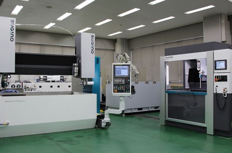 Sugino Machine introduced the latest equipment for test cutting