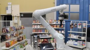 Demonstration of product picking in a retail store. The latest controller "RC9" enables integrated control of multiple peripheral devices in addition to the robot itself.