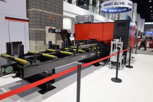 AMADA MACHINERY proposed to automate loading of long workpieces.