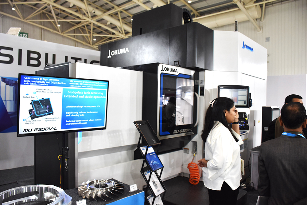 Okuma showcased its 5-axis machining center, MU-6300V-L.