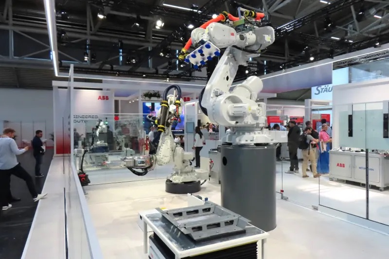 ABB expands large robot lineup 