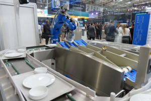 Yaskawa Electric debuts MOTOMAN NEXT in Europe 