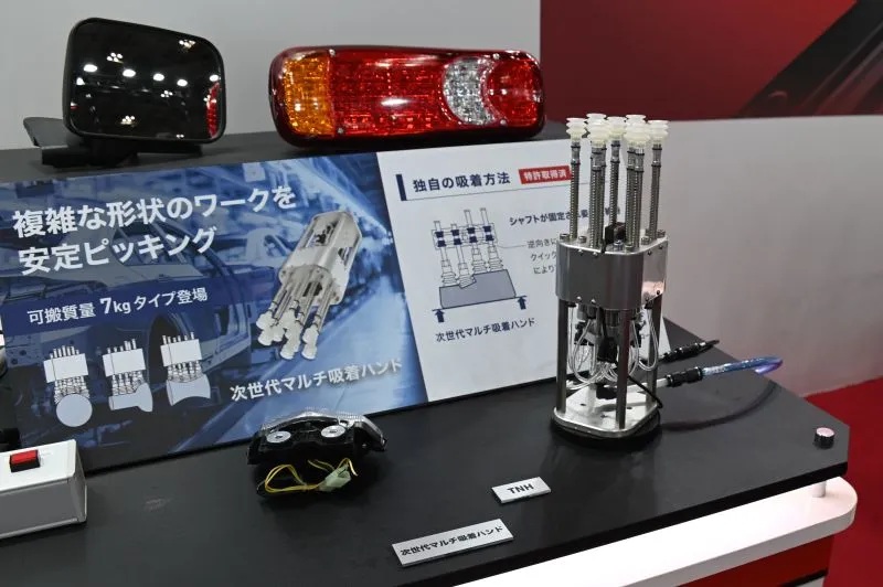 THK's Next-Generation Multi-Suction Hand TNH08-V09, with shafts that move vertically to conform to workpiece shapes 